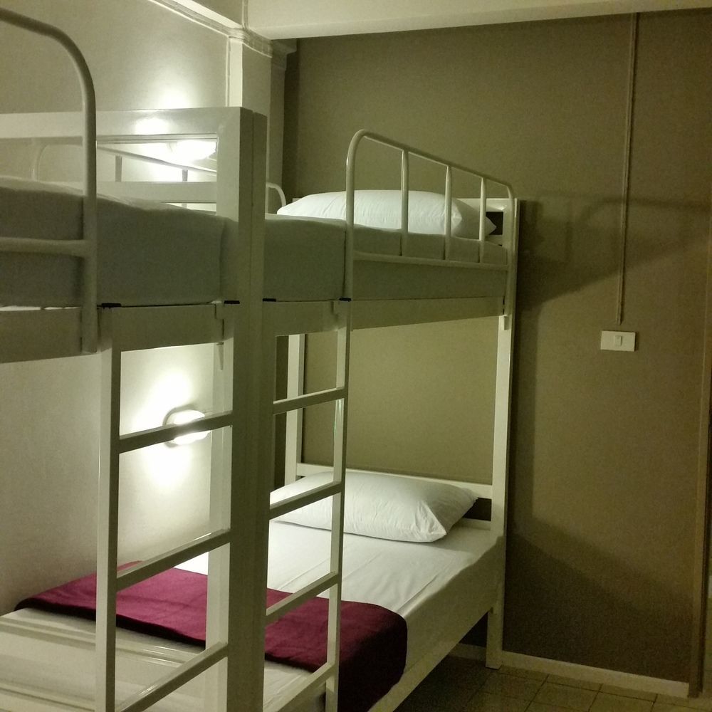Need Sleep Hostel 曼谷 外观 照片