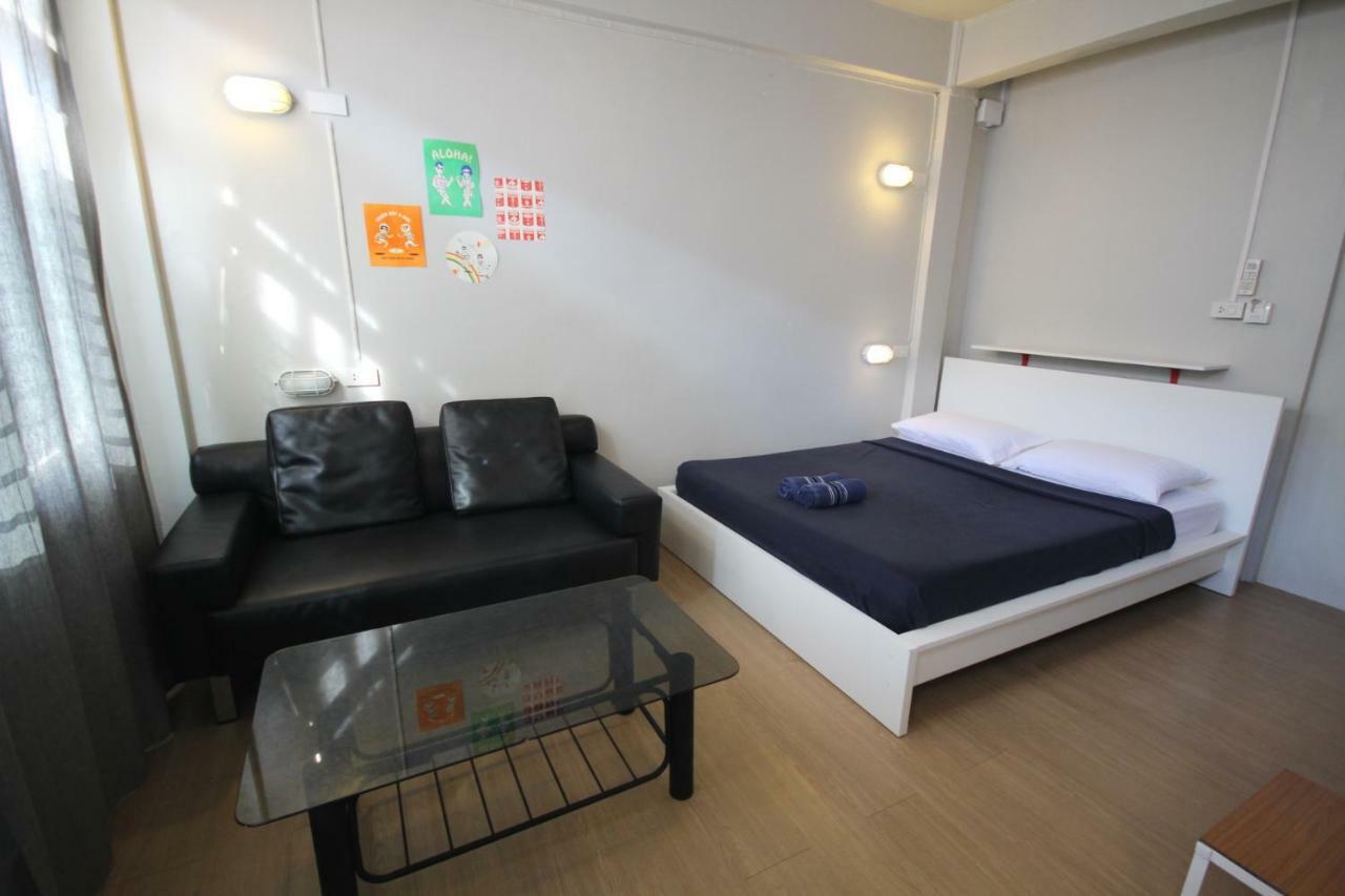 Need Sleep Hostel 曼谷 外观 照片