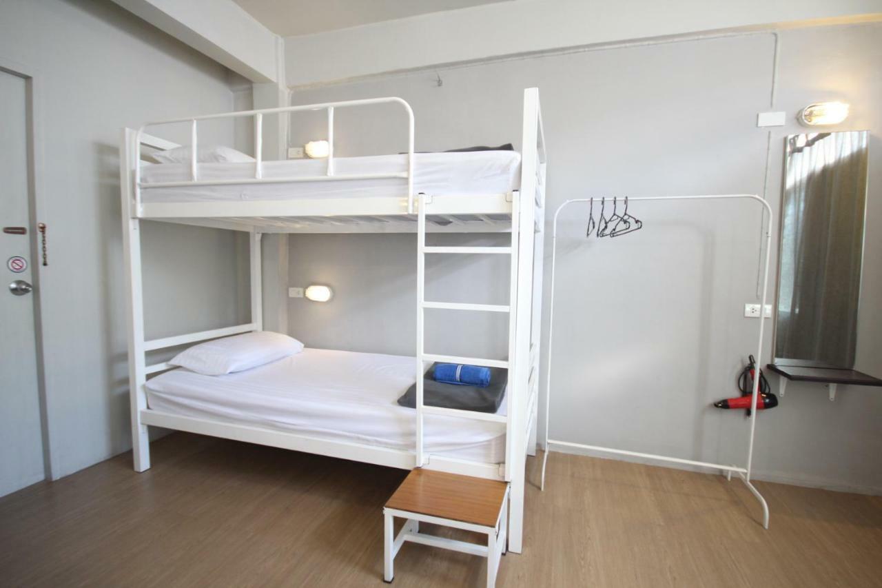 Need Sleep Hostel 曼谷 外观 照片