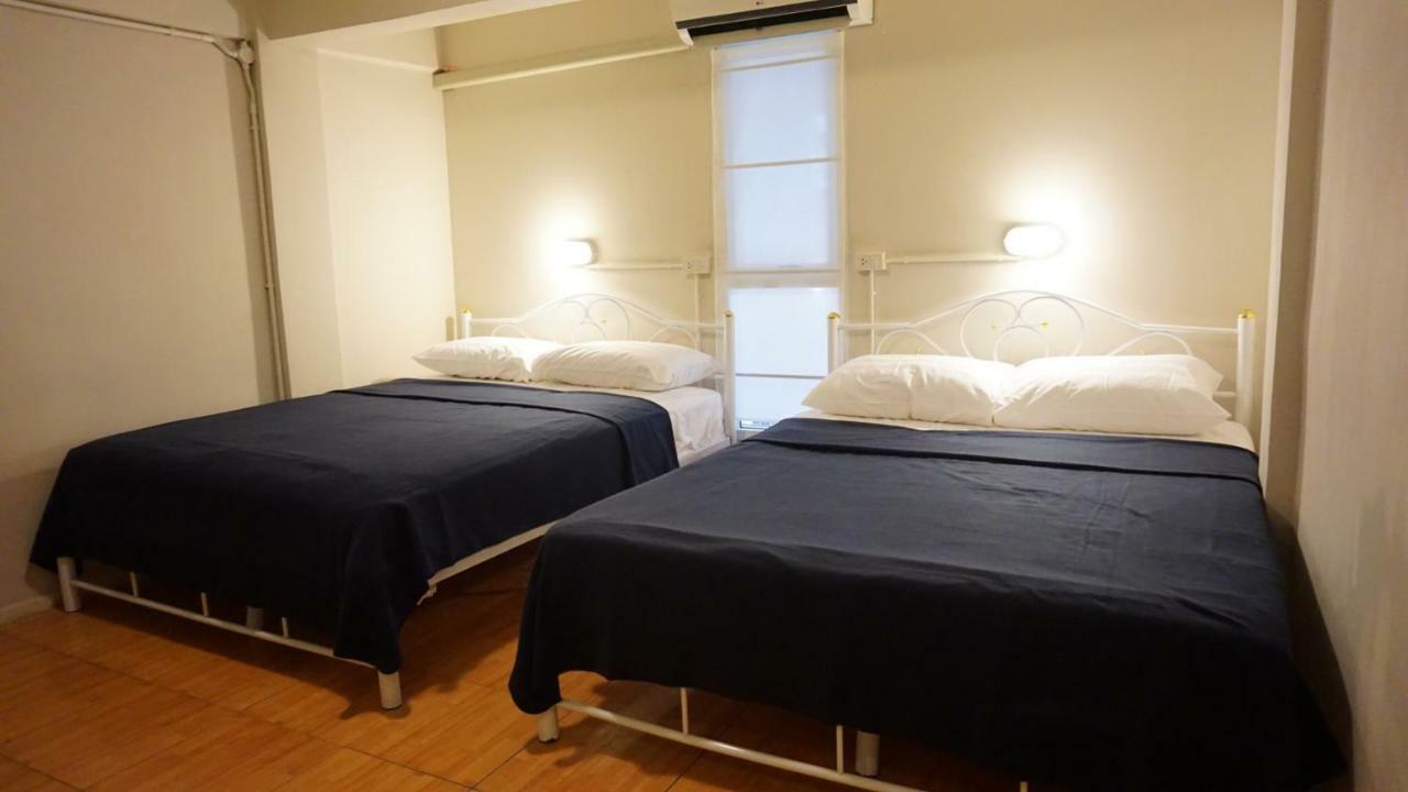 Need Sleep Hostel 曼谷 外观 照片
