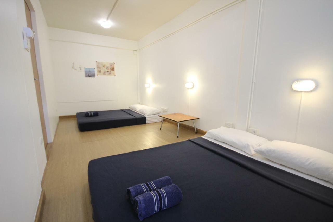 Need Sleep Hostel 曼谷 外观 照片